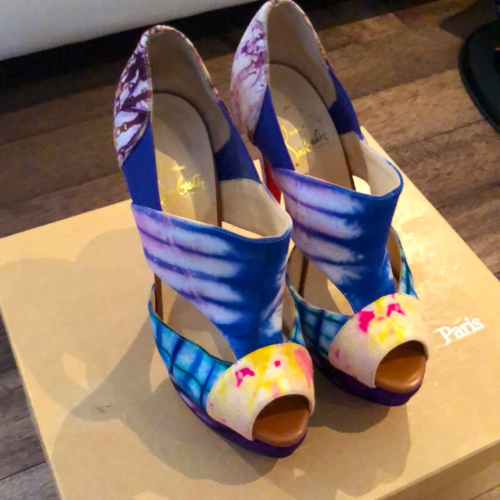 Christian louboutin authentic sandal 550$ - Picture 6 of 9